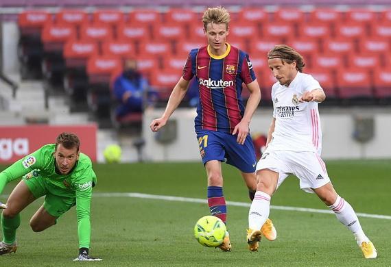 Messi tịt ngòi, Barcelona thua thảm 1-3 trước Real Madrid lastest-news